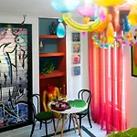 Pop-art, Junto A La Plaza Mayor, By My In Apartamento Salamanca