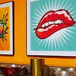 Pop-art, Junto A La Plaza Mayor, By My In Σαλαμάνκα