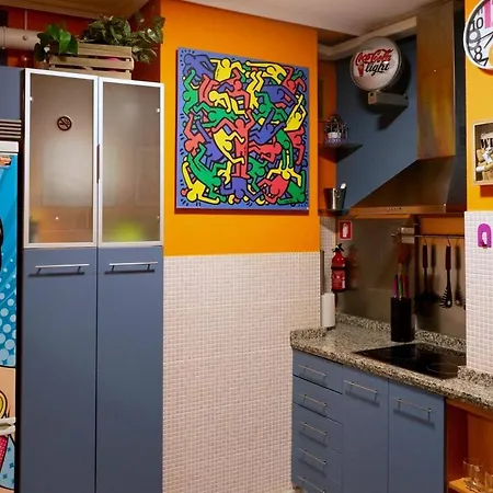 Pop-art, Junto A La Plaza Mayor, By My In * Саламанка