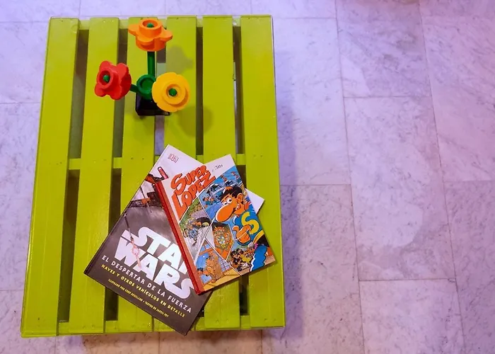 Pop-art, Junto A La Plaza Mayor, By My In Appartement *