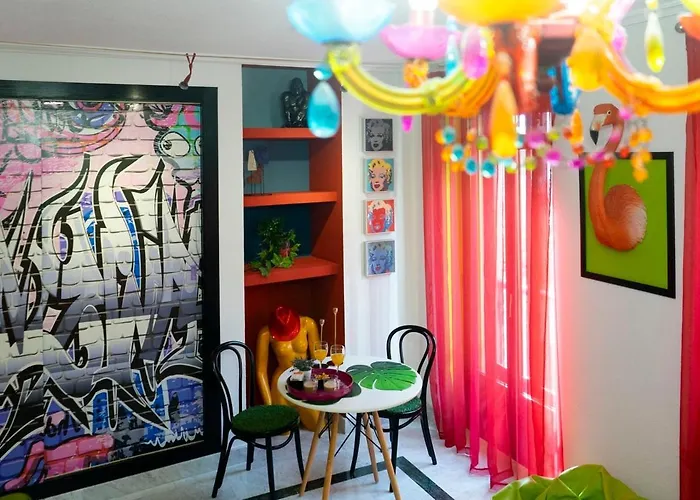 Pop-art, Junto A La Plaza Mayor, By My In Appartement Salamanca