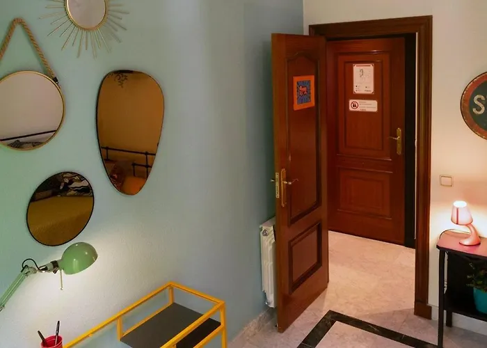 Pop-art, Junto A La Plaza Mayor, By My In Appartement *