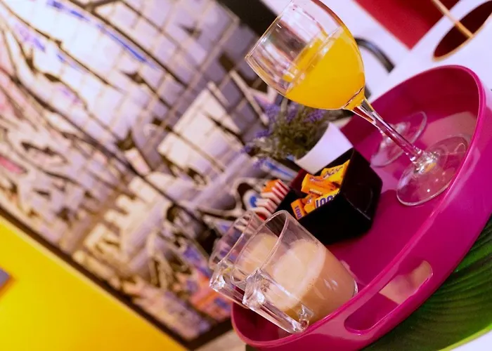 Pop-art, Junto A La Plaza Mayor, By My In Appartement